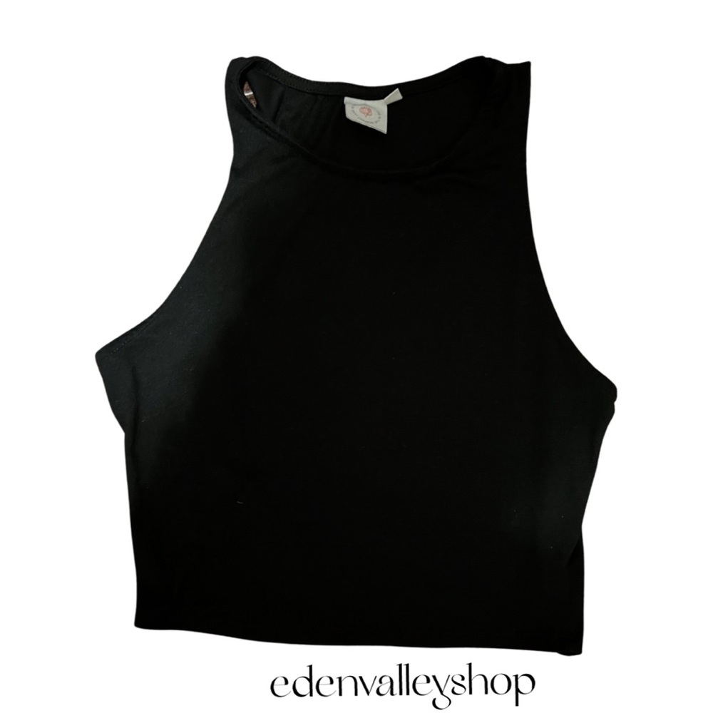 Black Sleeveless Workout Crop Top - Small
